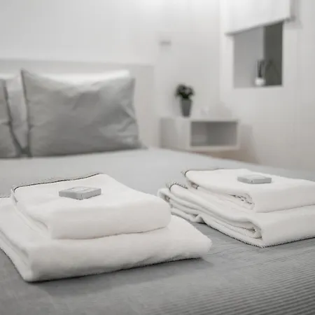 Apartment Host Wise - Sunny Downtown Porto