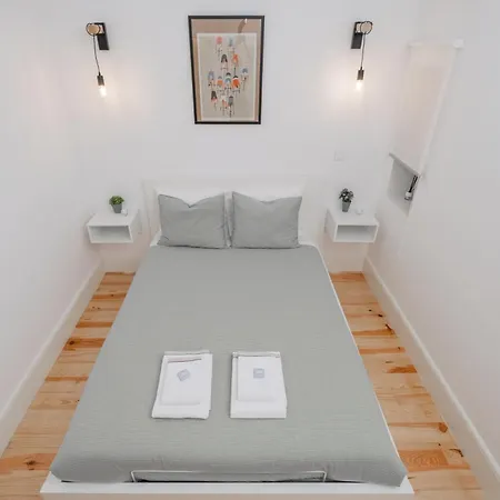 Host Wise - Sunny Downtown Apartment Porto