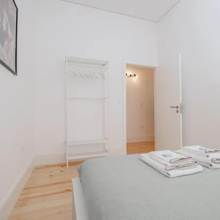 Host Wise - Sunny Downtown Апартаменты Порту