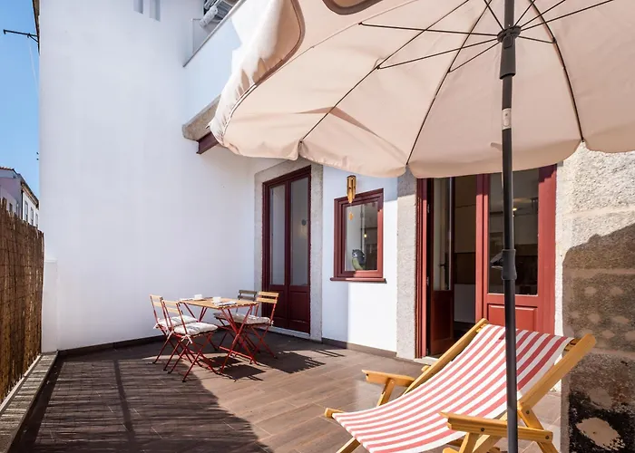 Host Wise - Sunny Downtown Appartement *