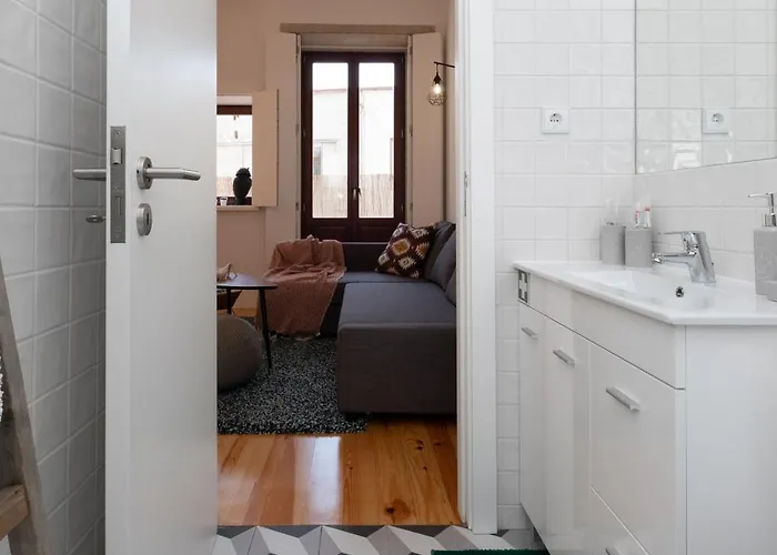 Host Wise - Sunny Downtown Appartement Oporto