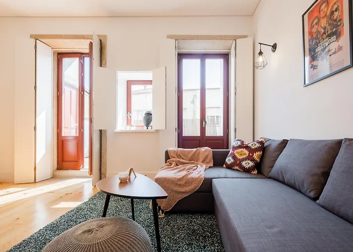 Host Wise - Sunny Downtown Appartement Oporto